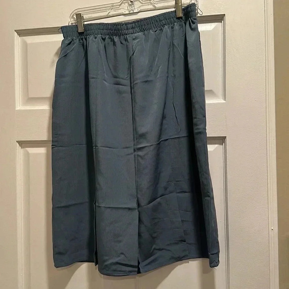 Maggie Sweet Teal Elastic Waist Skirt Size 1X - Picture 4 of 5